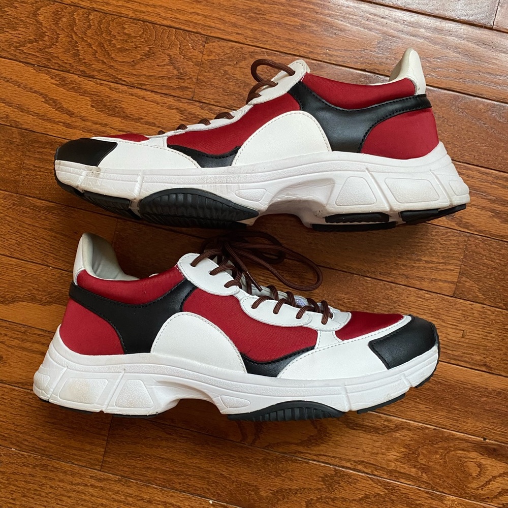 Men’s Calvin Klein Sneaker Size 12